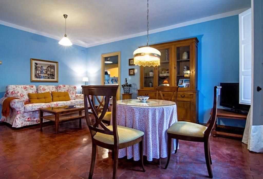 Apartamento En Un Dormitorio En Plaza Alfaro, Seville